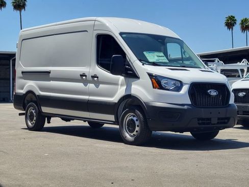 New 2026 Ford Transit 250 148 Medium Roof w/ Load Area Protection Package RWD image 33