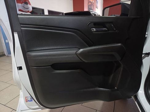 Used 2024 Chevrolet Colorado LT image 17