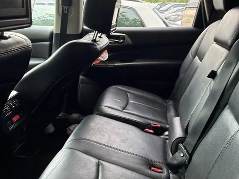 Used 2014 Nissan Pathfinder Platinum w/ Platinum Premium Package AWD/4WD image 19