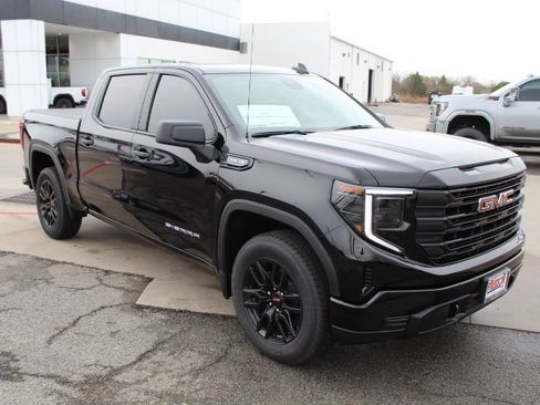 New 2026 GMC Sierra 1500 Pro w/ Graphite Edition image 7