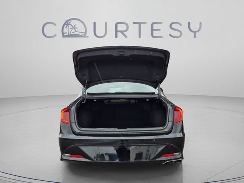 Certified 2023 Hyundai Sonata SEL w/ Convenience Package FWD image 9
