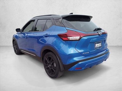 Used 2023 Nissan Kicks SR w/ SR Premium Package FWD image 7