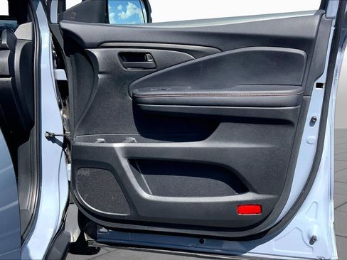 Used 2024 Honda Passport TrailSport image 23
