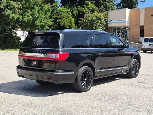 Used 2020 Lincoln Navigator L Reserve w/ Equipment Group 208A Reserve AWD/4WD image 3