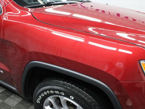 Used 2015 Jeep Grand Cherokee Limited w/ Trailer Tow Group IV AWD/4WD image 31
