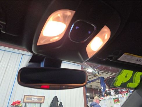 Used 2024 Jeep Compass Limited image 25