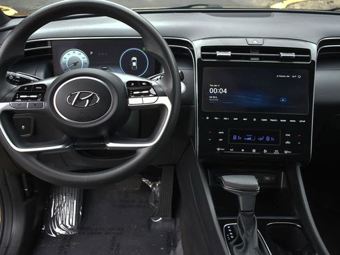 Used 2024 Hyundai Santa Cruz SEL w/ Activity Package AWD/4WD image 12