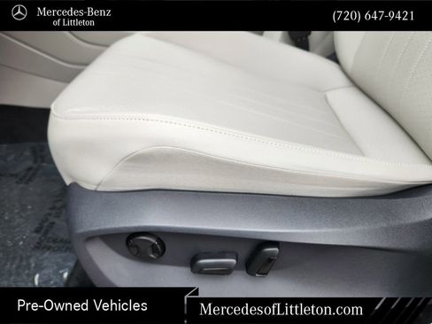 Used 2024 Volkswagen Tiguan SE AWD/4WD image 25