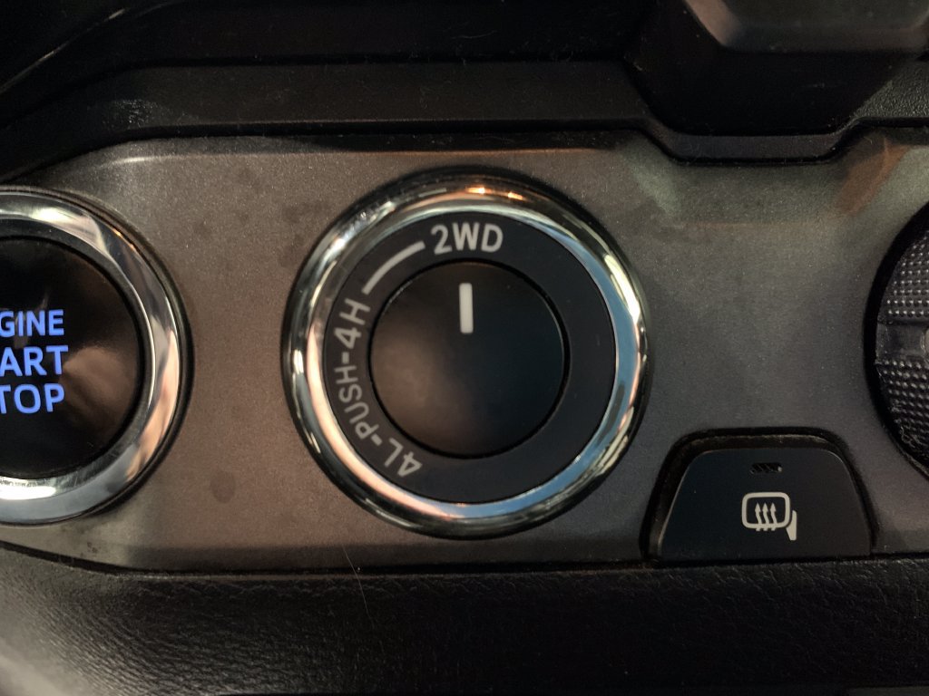 Used 2016 Toyota Tacoma TRD Sport w/ Towing Package AWD/4WD image 26