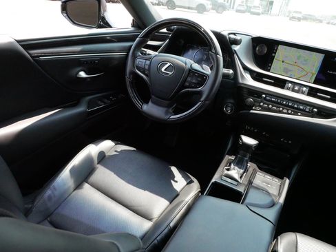 Used 2020 Lexus ES 350 w/ Premium Package FWD image 9