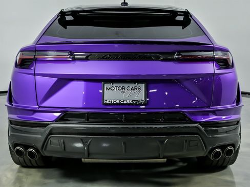 Used 2023 Lamborghini Urus Performante image 18