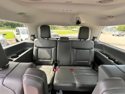 New 2027 Ford Expedition Active AWD/4WD image 14