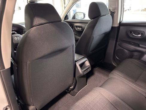 Certified 2026 Honda HR-V LX image 19