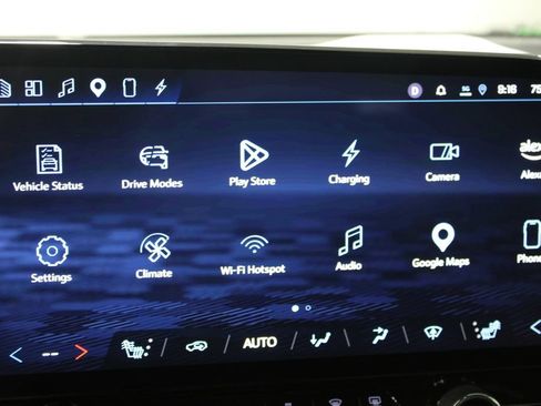 Used 2024 Chevrolet Blazer EV LT AWD/4WD image 28