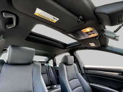 Used 2022 Honda Accord Sport image 14