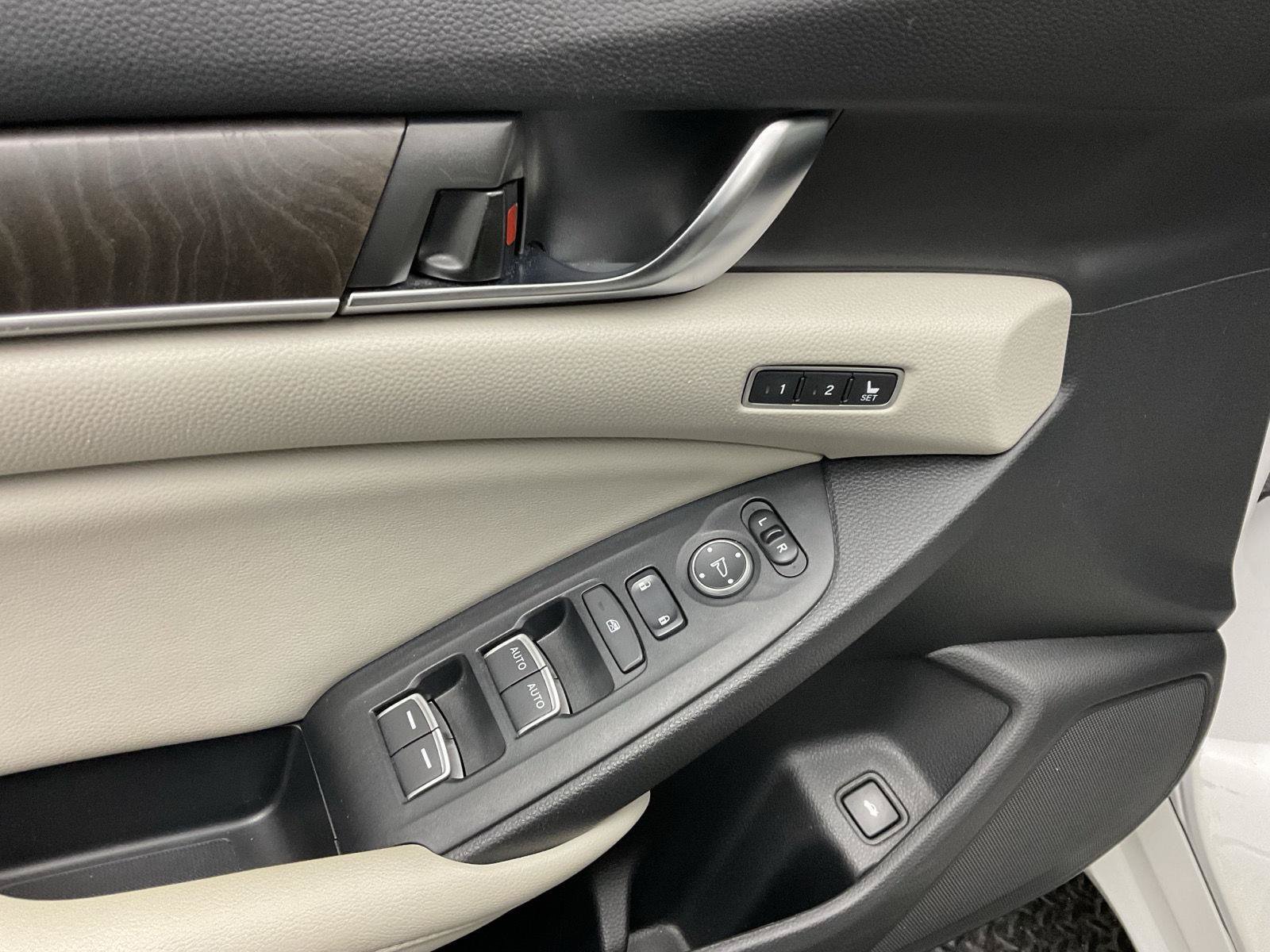 Used 2018 Honda Accord EX-L image 10