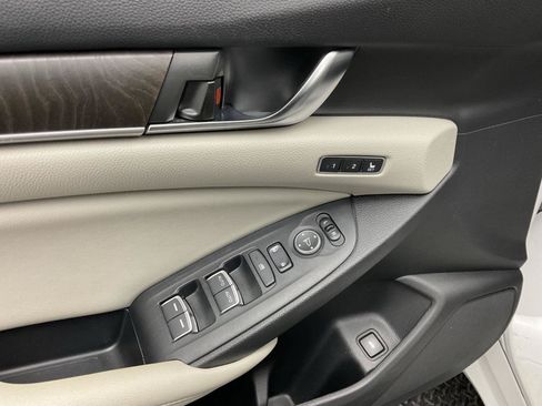 Used 2018 Honda Accord EX-L image 10