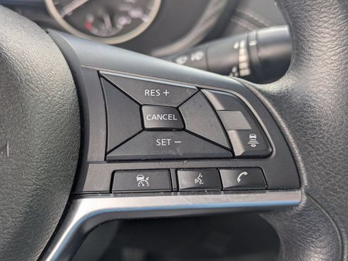 Used 2024 Nissan Sentra SV FWD image 18