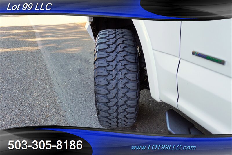 Used 2017 Ford F150 XLT w/ Equipment Group 302A Luxury AWD/4WD image 4