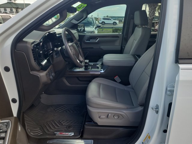 Used 2023 Chevrolet Silverado 1500 RST w/ Convenience Package II AWD/4WD image 13
