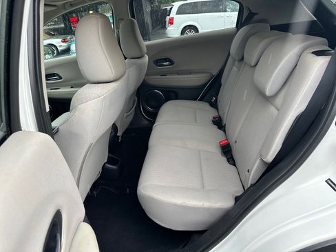 Used 2017 Honda HR-V EX image 18