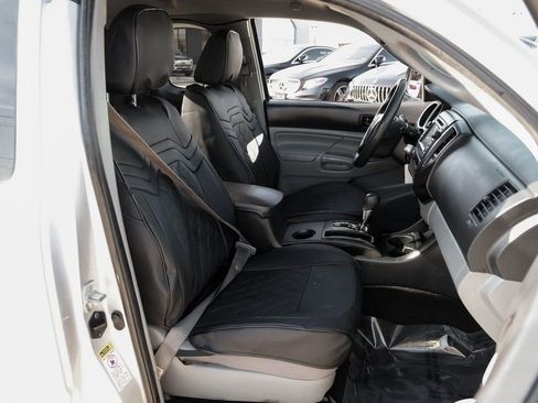 Used 2013 Toyota Tacoma 2WD Access Cab image 32