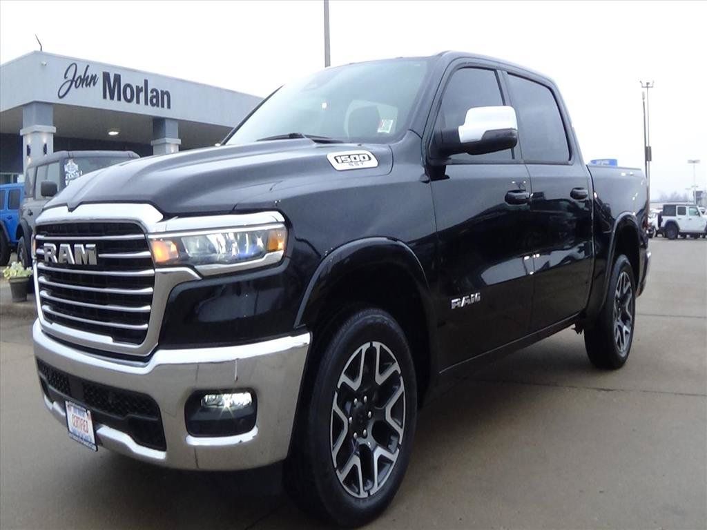 Used 2025 RAM 1500 Laramie AWD/4WD image 2