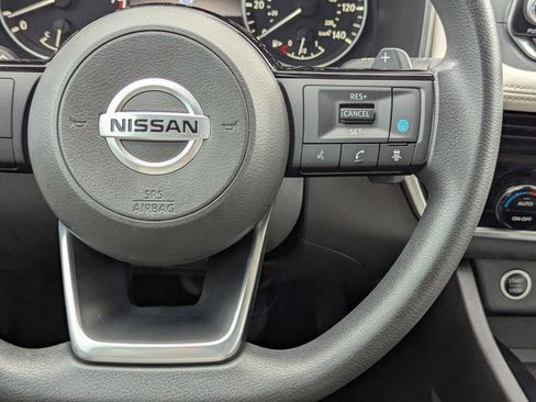 Used 2021 Nissan Rogue SV image 22