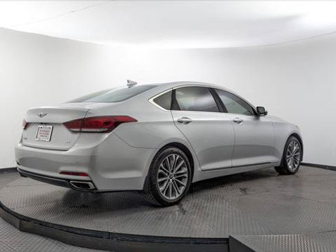 Used 2017 Genesis G80 3.8 RWD image 8