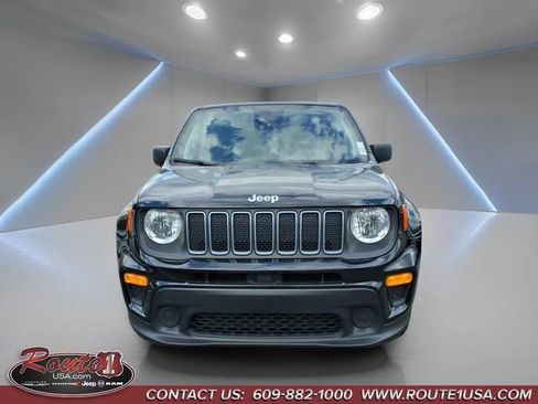 Used 2023 Jeep Renegade Latitude AWD/4WD image 9