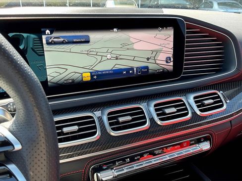 Used 2025 Mercedes-Benz GLE 53 AMG 4MATIC image 6