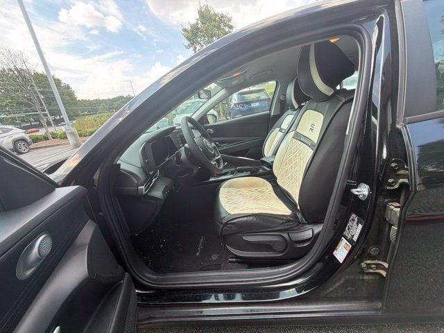 Certified 2023 Hyundai Elantra SEL FWD image 8