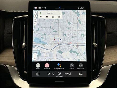 Used 2025 Volvo XC90 B6 Plus w/ Protection Package Premier image 18