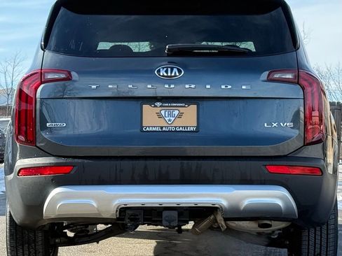 Used 2020 Kia Telluride LX image 3