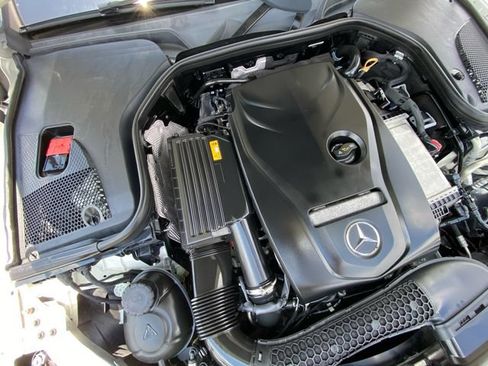 Used 2018 Mercedes-Benz E 300 image 34