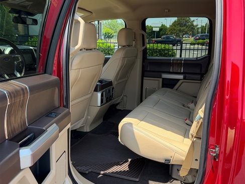 Used 2019 Ford F150 Lariat AWD/4WD image 9