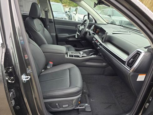 New 2026 Kia Sorento EX w/ EX Premium Package AWD/4WD image 11