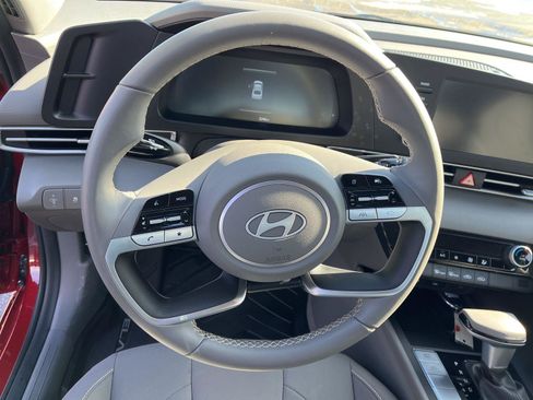 New 2025 Hyundai Elantra Sport image 30