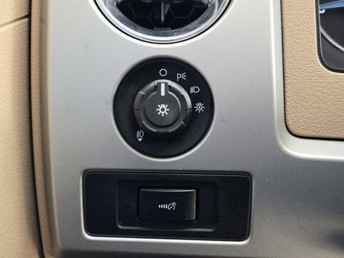 Used 2013 Ford F150 Lariat w/ Luxury Equipment Group image 23