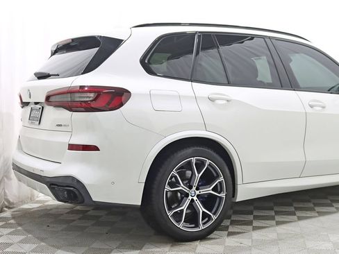 Used 2022 BMW X5 xDrive40i w/ M Sport Package AWD/4WD image 9