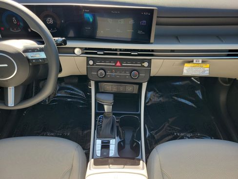 New 2026 Hyundai Tucson SE image 17