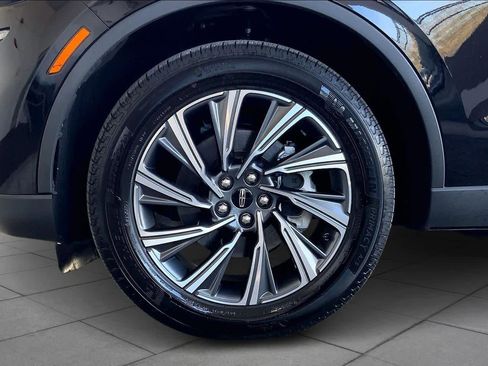 Used 2023 Lincoln Aviator AWD image 10