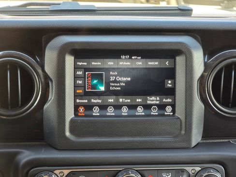 Used 2021 Jeep Wrangler Unlimited Sport image 8