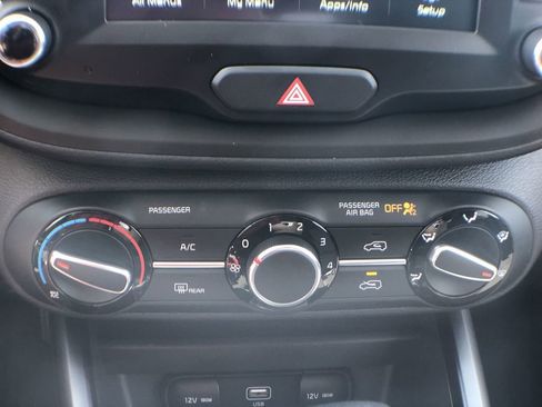 Used 2020 Kia Soul LX image 23