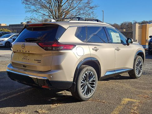 New 2026 Nissan Rogue Platinum w/ Platinum Premium Package image 6