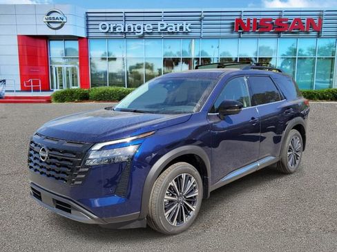 New 2026 Nissan Pathfinder Platinum w/ Cargo Package image 4