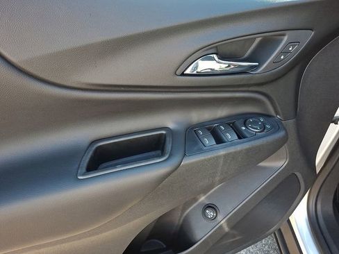 Used 2019 Chevrolet Equinox LT AWD/4WD image 23