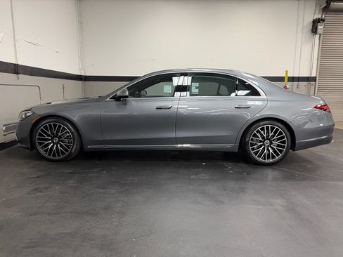 Used 2026 Mercedes-Benz S 580 4MATIC Sedan image 9