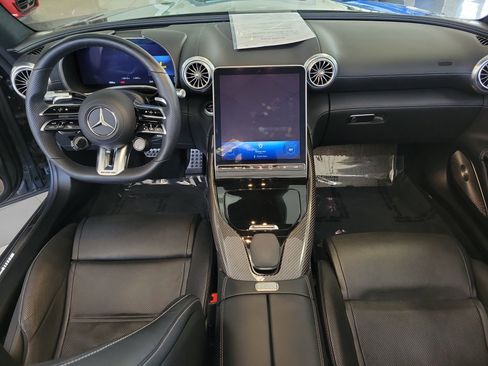 Used 2022 Mercedes-Benz SL 63 AMG 4MATIC image 11