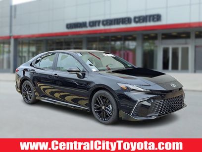 Used 2025 Toyota Camry SE w/ Convenience Package